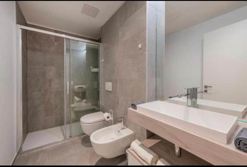 5 Rent Station * Lugano