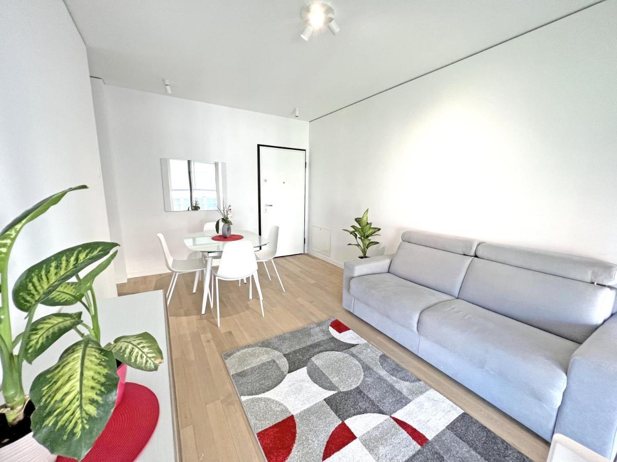 5 Rent Station Apartment Lugano