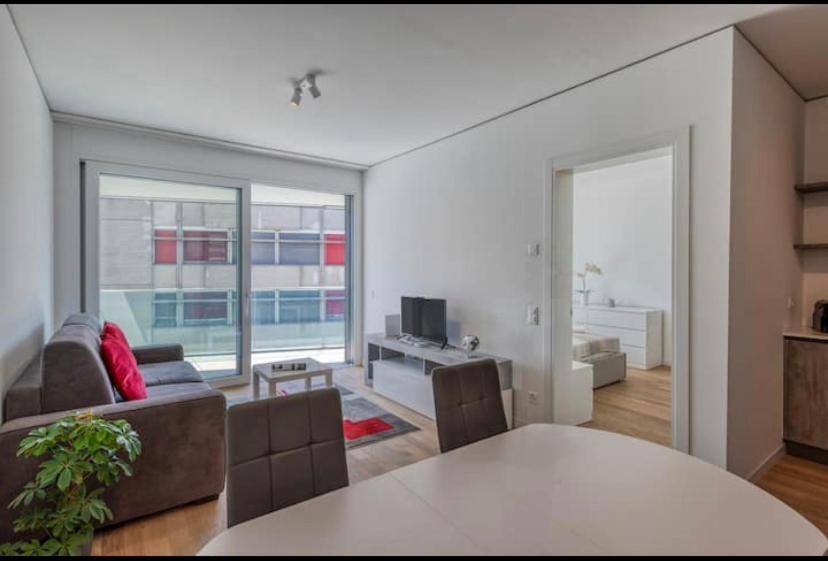 5 Rent Station * Lugano