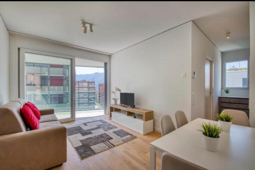 Apartment 5 Rent Station *