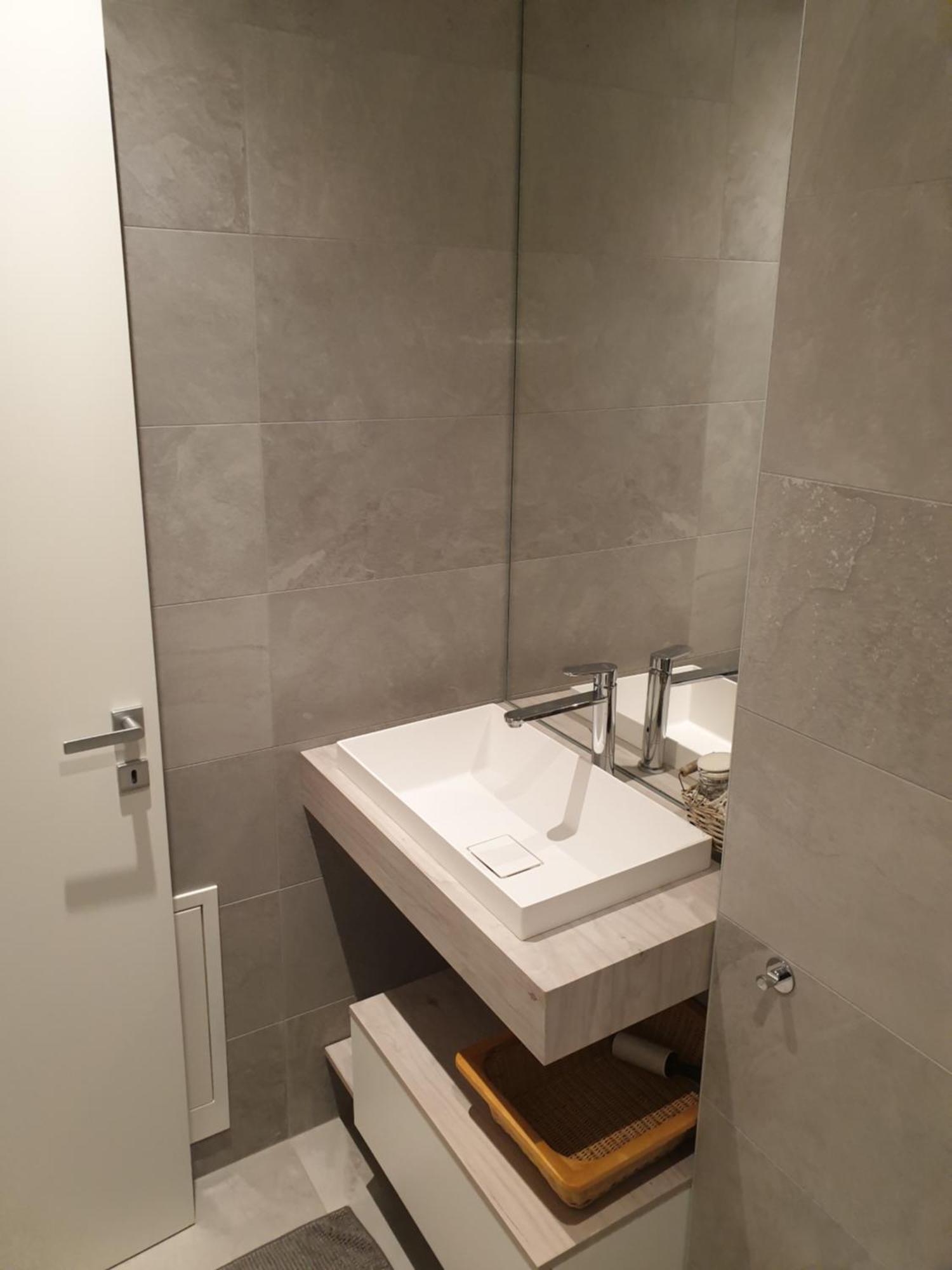 5 Rent Station Apartment