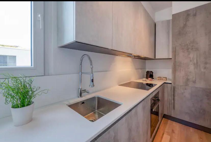 Apartment 5 Rent Station *
